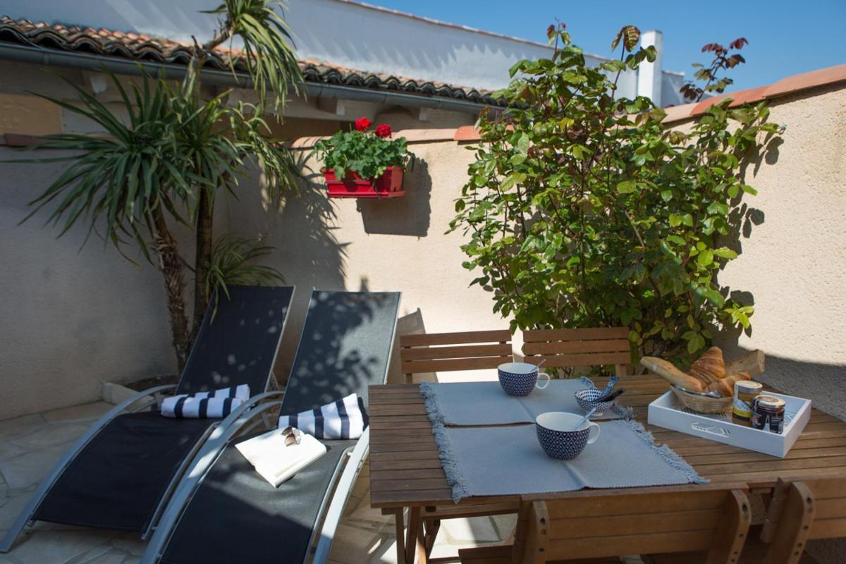 Le Clos Des Sternes La Flotte Extérieur photo