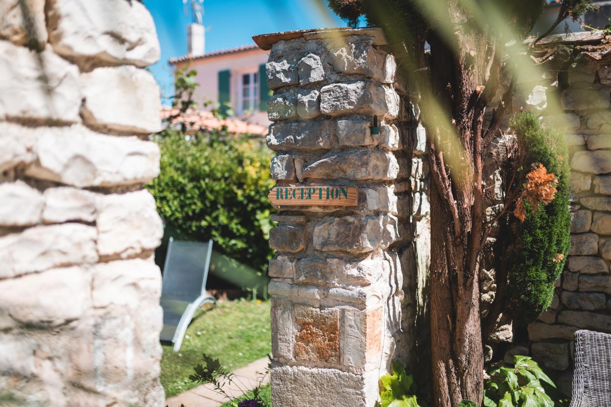 Le Clos Des Sternes La Flotte Extérieur photo